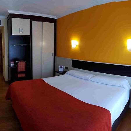 Hotel Venta De Etxalar Bagian luar foto