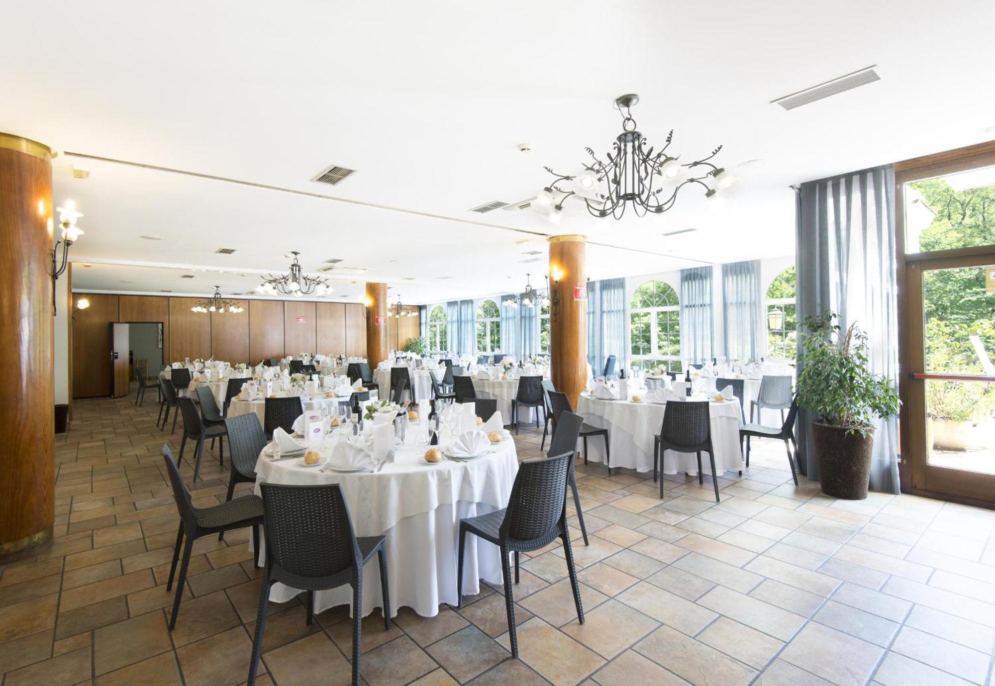 Hotel Venta De Etxalar Bagian luar foto