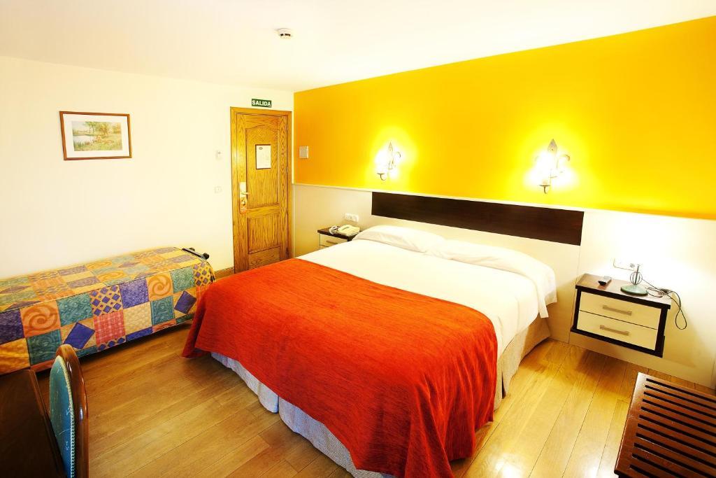 Hotel Venta De Etxalar Ruang foto